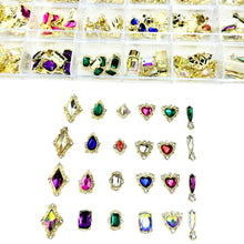 Load image into Gallery viewer, Mixed Crystals and Gold Charm #1 - HYBA BEAUTY