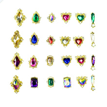 Load image into Gallery viewer, Mixed Crystals and Gold Charm #1 - HYBA BEAUTY